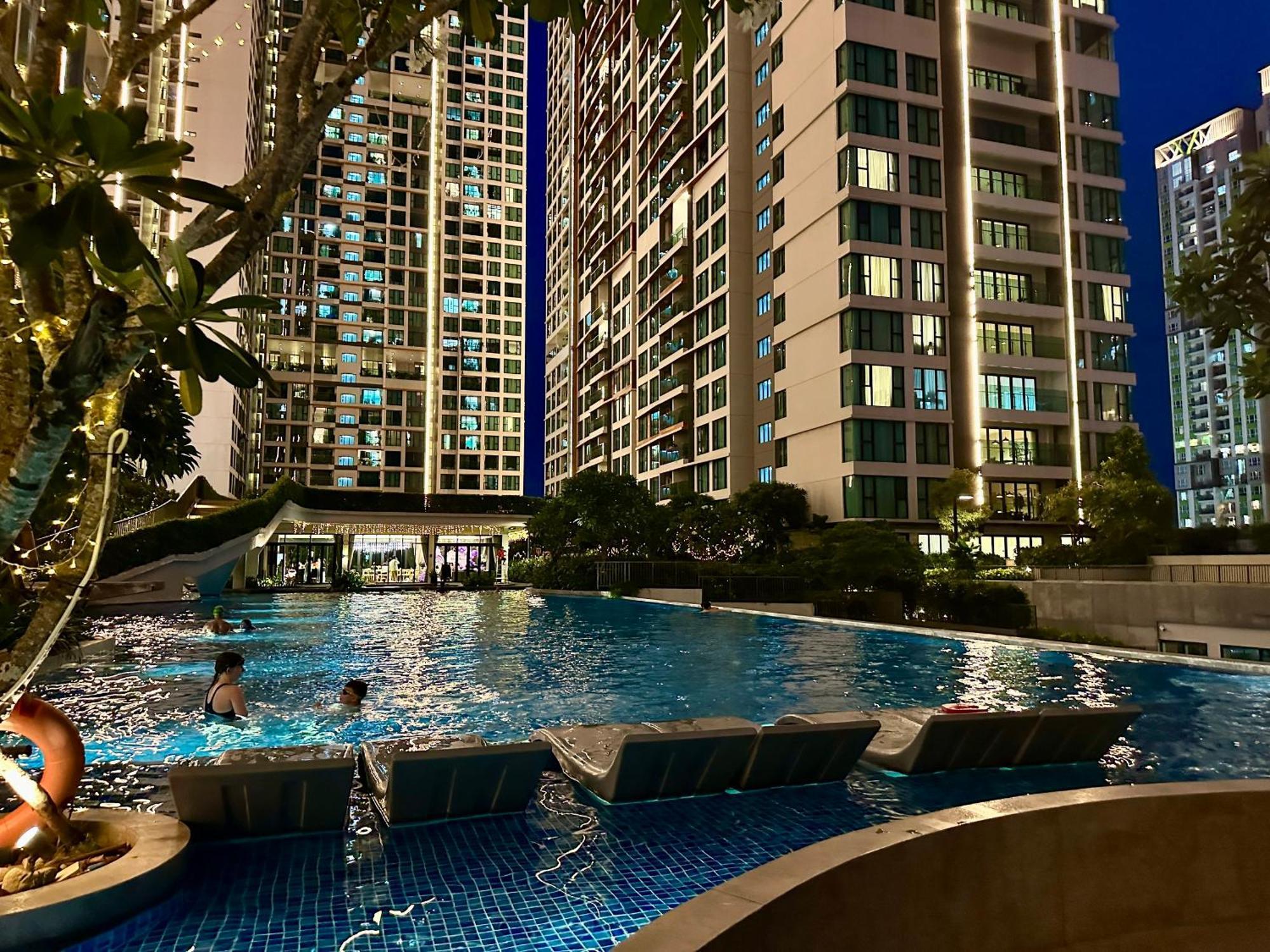 Feliz Luxurry Duplex Apartment Saigon Ho Chi Minh City Exterior photo